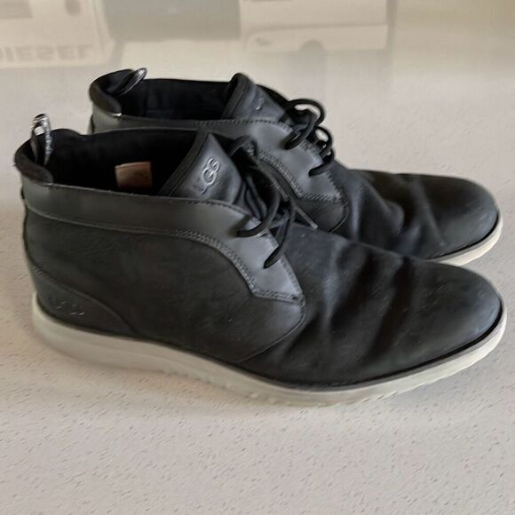 UGG Union Chukka Black EUC Men’s 12 - Picture 1 of 8
